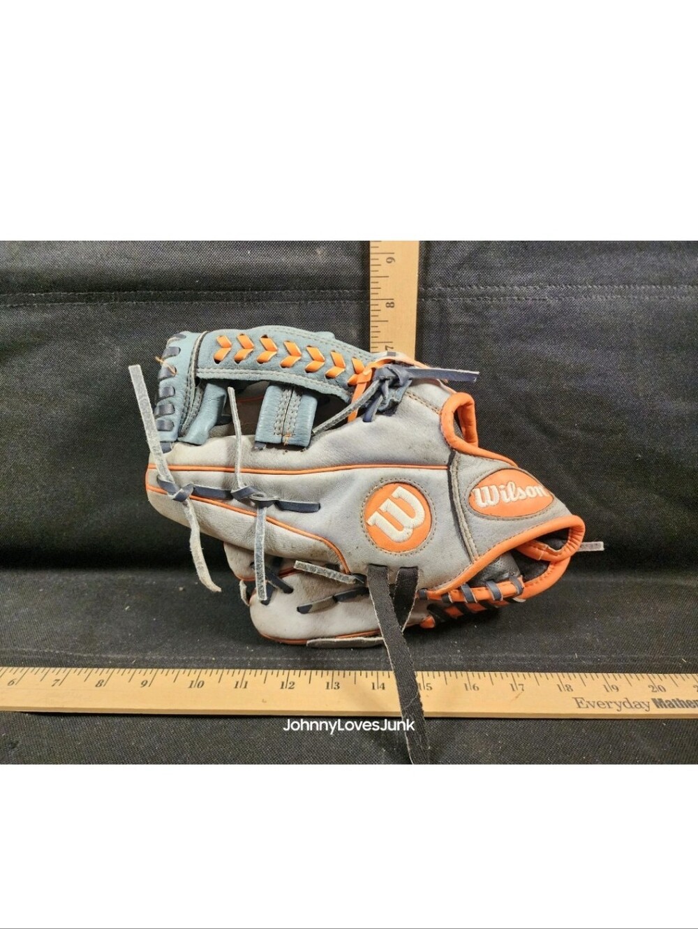 Wilson A450 11in Baseball Glove Left Hand Throw